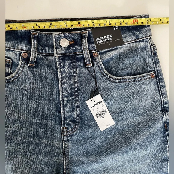 Express Modern Straight Leg Super High Rise Distressed Blue Jeans Women’s 2S NWT - Picture 13 of 14